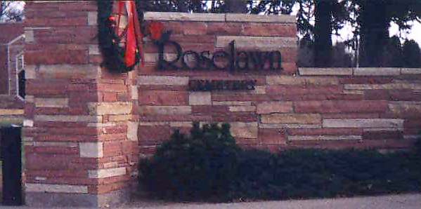 Roselawn Cemetery Entrance Photo by Mary Ann Thomas