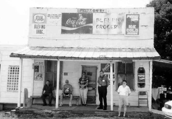 In Old Kentucky [1935]