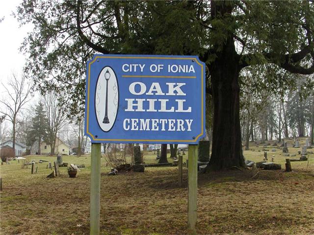 Oakhill Cemetery Entrance