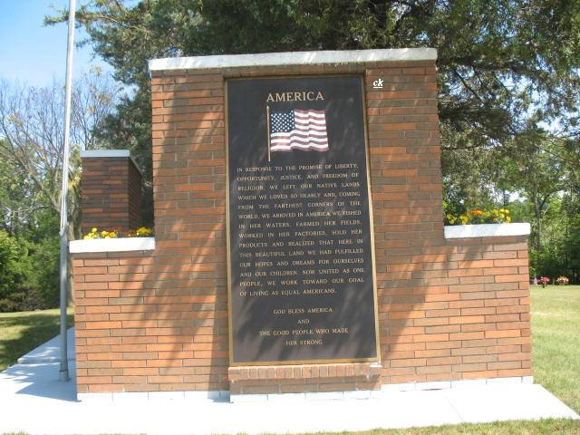 Oakland Hills Memorial Gardens Cemetery Headstones Novi Oakland