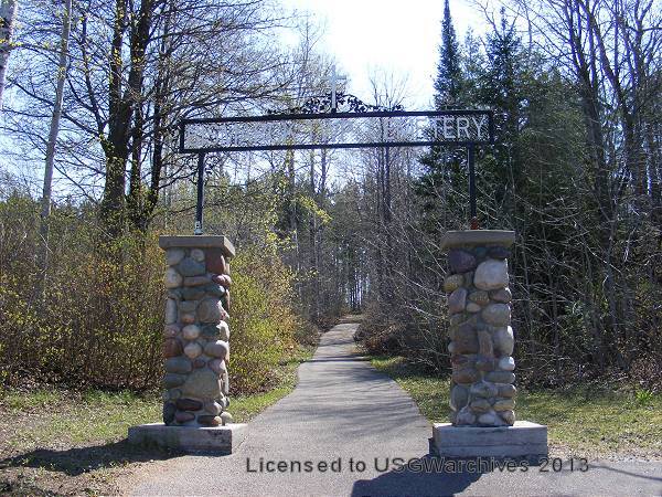 Bismarck / Hawks Cemetery Entrance