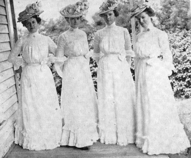 Latest Fashion, 1905