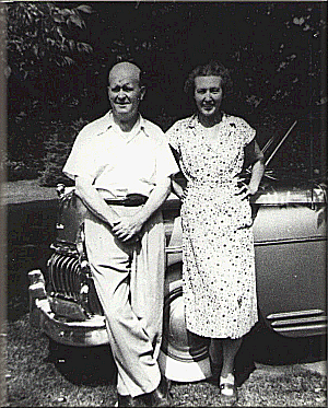 Photograph of Clare Cecilia Meiners Donnelly (1903-1990) and Thomas James Donnelly (1900-1980)