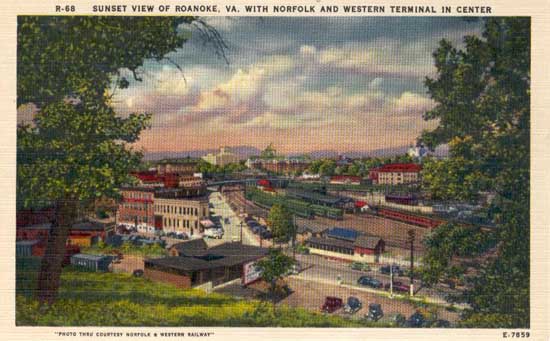 Linen Postcard Virginia ca 1940 Roanoke Birds Eye View from Mill Mountain